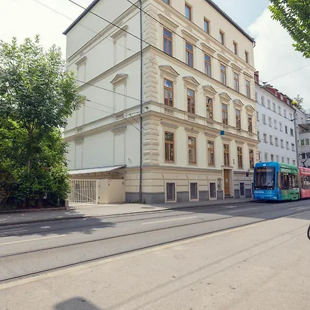 Leonart Living 21 Грац